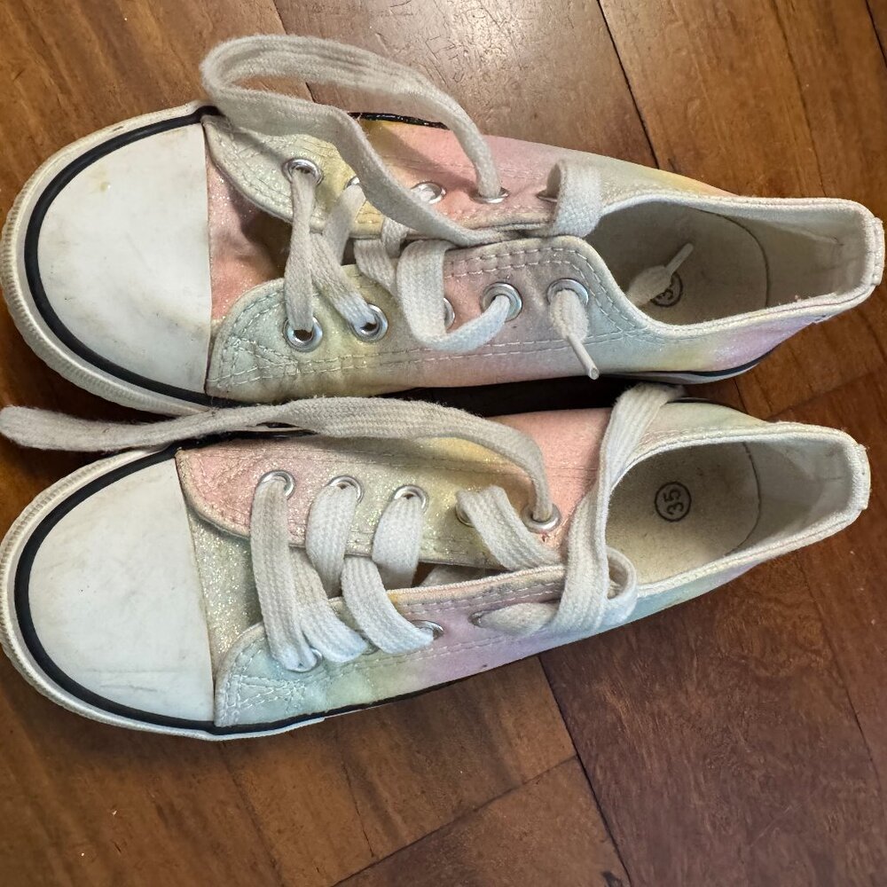 girl shoes size 2